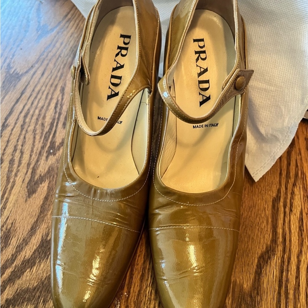 Prada size38, leather,made in Italy